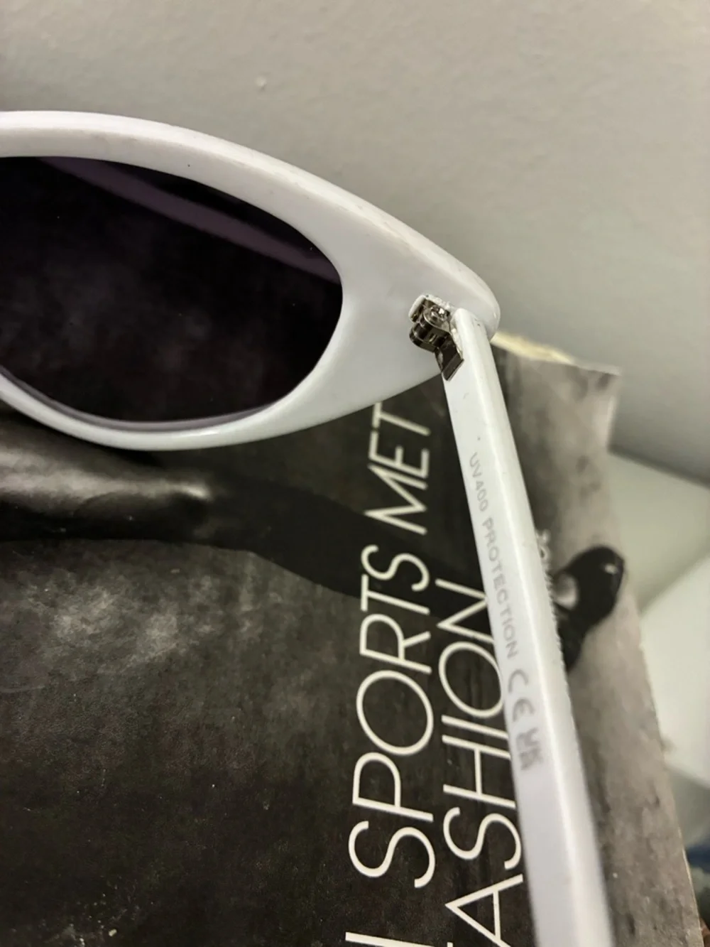 White Polka Dot Cat Eye Sunglasses Retro Vintage Fashion UV400 Sunglasses